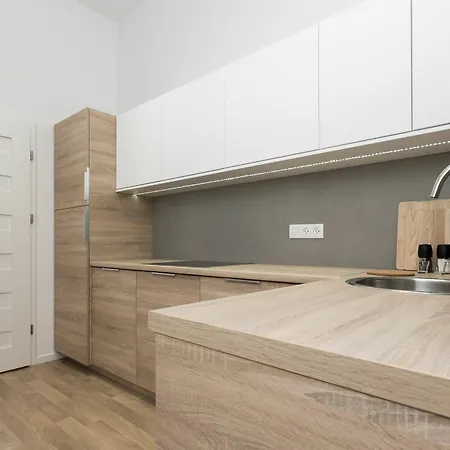 Aparthotel Dietla 66 Apartments 3*